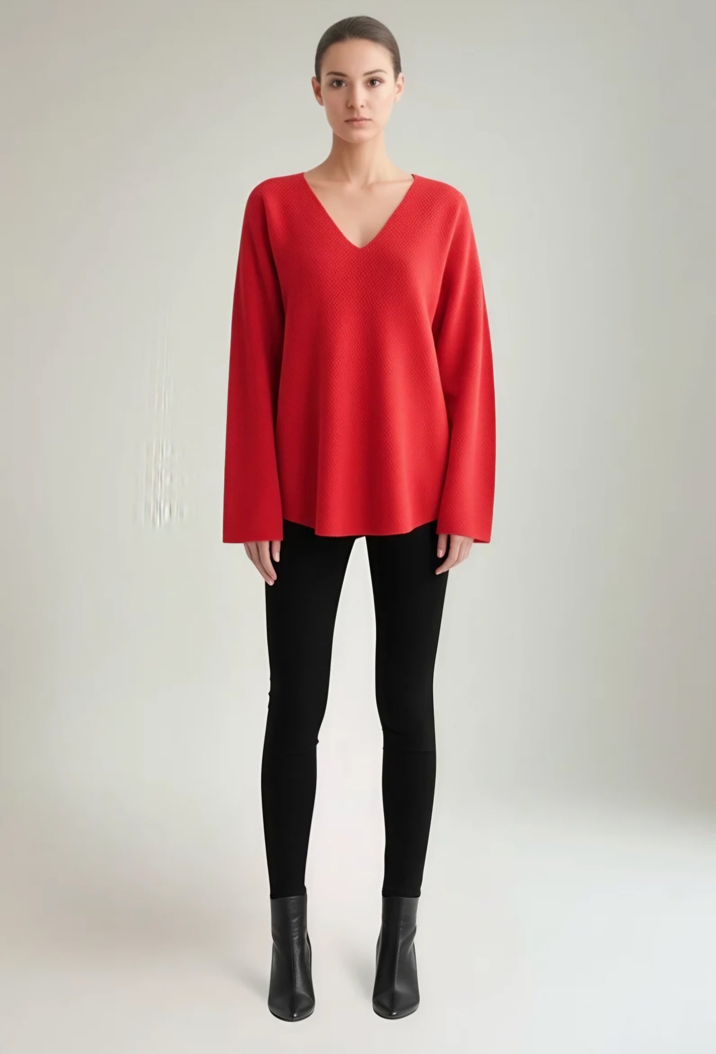 ROCHELLE Basic V-Neck Knit