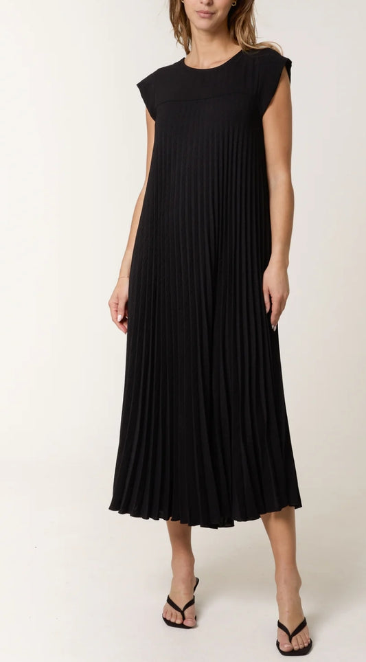 ELISIA Pleat Maxi Dress